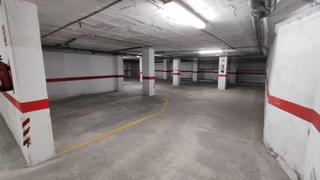 Parking coche en Puerto Deportivo. Garaje en venta en el centro en paseo marítimo fuengirola