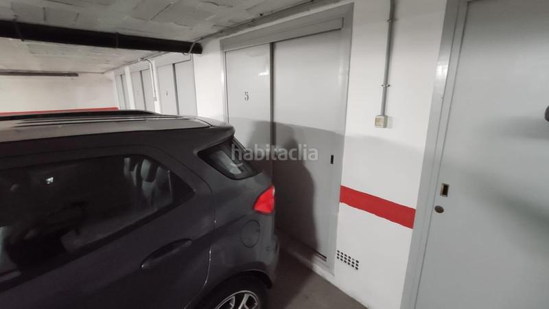 Foto 31ef6f73-0a8f-4fff-9ee8-f3d8f49e4c96. Aparcament cotxe a Puerto Deportivo Fuengirola