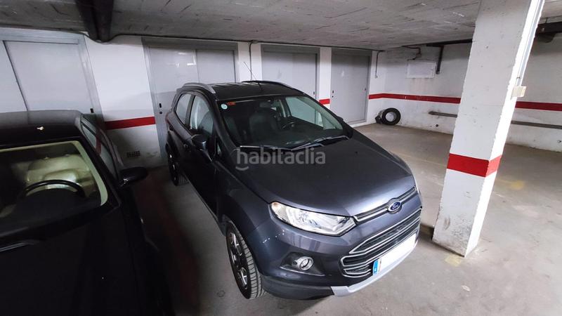 Foto ad03479b-efa6-490b-9c66-9785fda82917. Aparcament cotxe a Puerto Deportivo Fuengirola