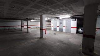 Parking coche en Puerto Deportivo
