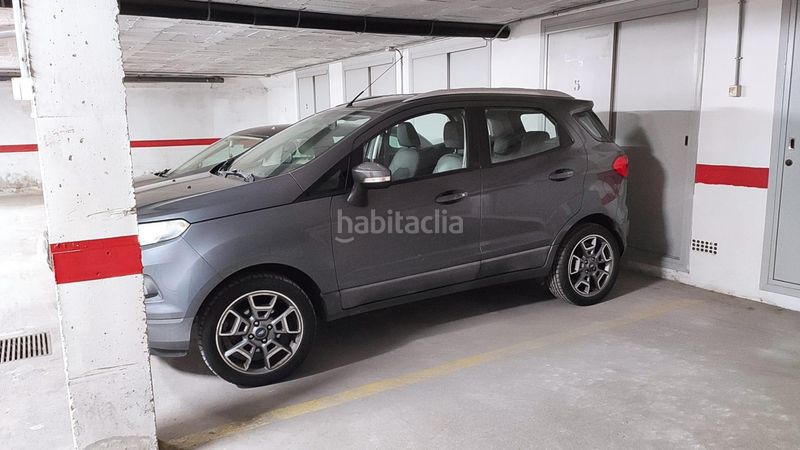 Foto f6a4d563-4b48-4fc6-b729-f846fc9c38a6. Aparcament cotxe a Puerto Deportivo Fuengirola