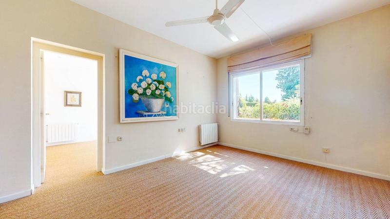 Foto db5c3b6e-820f-44d8-8cff-9ffed4abd395. Chalet villa de lujo en la urbanización sitio de Calahonda en Mijas