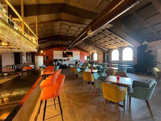 Local commercial à Cancelada. Venta local comercial y traspaso negocio de restauración en el p