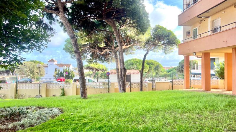 Foto 9375928f-c5ff-4f61-8407-02abd65ccce8. Apartamento piso segunda línea de playa, con piscina ideal inversores en Mijas