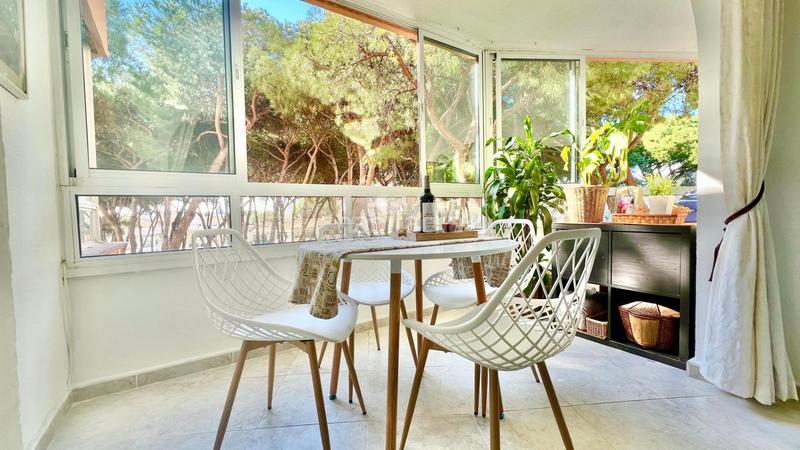Foto a26cfd3b-dd93-44db-abaf-881b7d6dd178. Apartamento piso segunda línea de playa, con piscina ideal inversores en Mijas