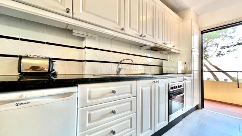 Foto adb0b721-9e55-4812-9af8-8155eecbbfd3. Apartamento piso segunda línea de playa, con piscina ideal inversores en Mijas