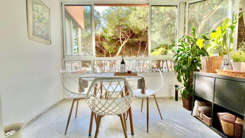 Foto b2c7fffb-6ade-4109-9ada-5e0a1a2bfa5c. Apartamento piso segunda línea de playa, con piscina ideal inversores en Mijas