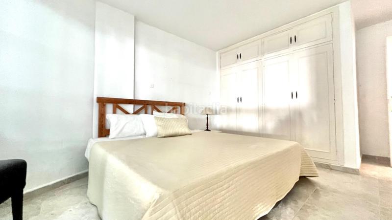 Foto f465e9fd-0d12-4ad4-a6fe-1891f3589728. Apartamento piso segunda línea de playa, con piscina ideal inversores en Mijas