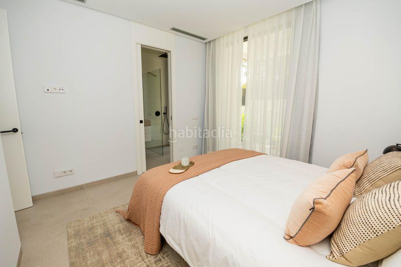 Foto 39b50c1d-ad6c-4e96-a65b-e7f7dcf55161. Casa amb aparcament piscina a La Merced Marbella