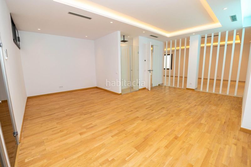 Foto 48f6b1b6-faa7-4be3-aebd-5b330094d1d9. Casa amb aparcament piscina a La Merced Marbella