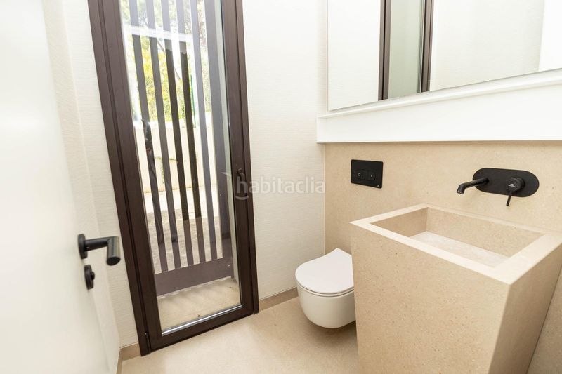 Foto a83aed1f-01de-468f-b157-3a075b92db37. Casa amb aparcament piscina a La Merced Marbella