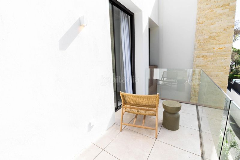 Foto c0e9f5e7-1e2f-40c7-9f7f-0736dbaa3e2e. Casa amb aparcament piscina a La Merced Marbella