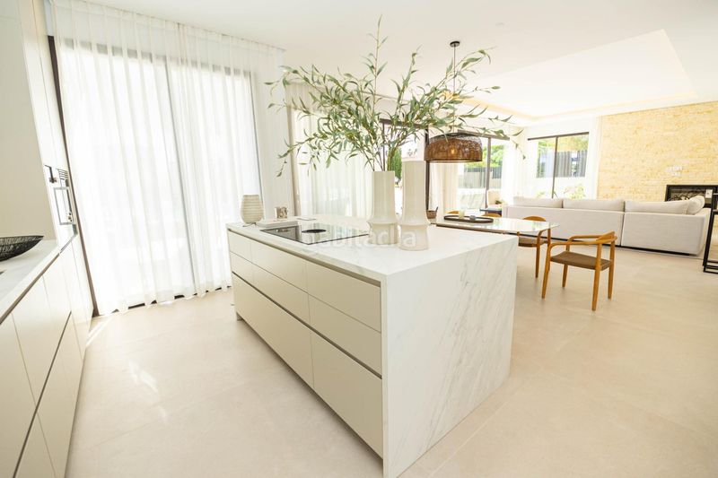 Foto ff251e6a-3359-4105-a273-3db7199f620e. Casa amb aparcament piscina a La Merced Marbella