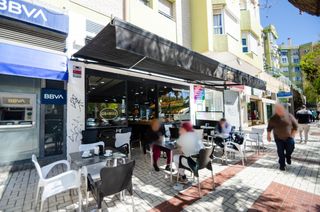 Traspaso Local Comercial en Parque Ayala - Jardín de la Abadía - Huelín. Traspaso  granier con altos ingresos