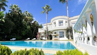 Xalet a Alto de los Monteros. Donde el mediterráneo se rinde a sus pies. villa con vistas pano
