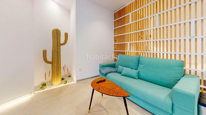 Foto d8a81dd4-79e2-4056-94a2-b560ba0b3006. Edificio fantástico complejo de apartamentos turísticos en primera línea de playa en Mijas