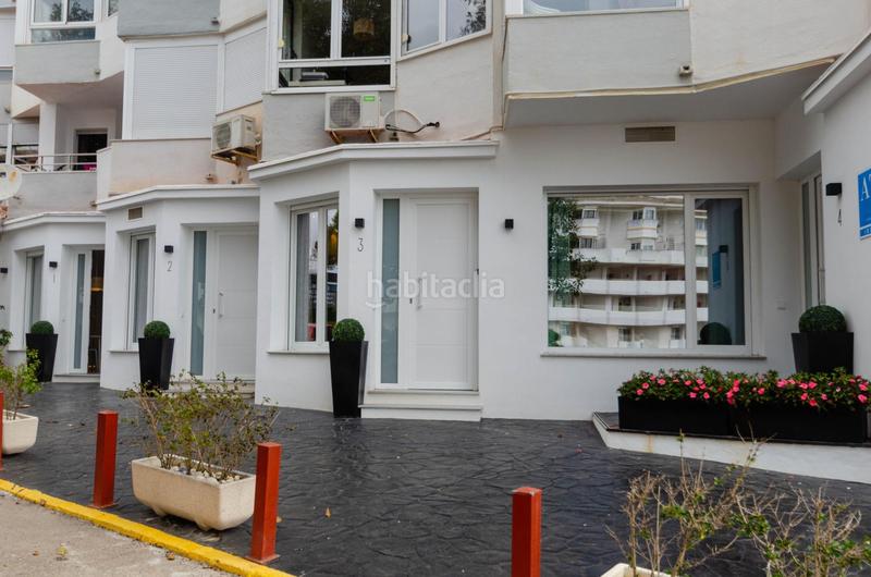 Foto da4f4b02-b497-45ce-8ac8-9e0b440e64db. Edificio fantástico complejo de apartamentos turísticos en primera línea de playa en Mijas
