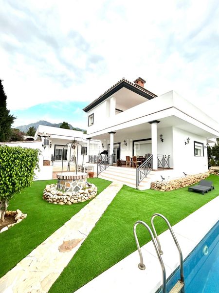 Foto 2a39e299-775e-449c-8c3c-87669933e7fe. Xalet amb calefacció aparcament piscina a Valdeolletas - Las Cancelas - Xarblanca Marbella