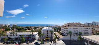 Pis  Avenida mar y sol. Bonito apartamento en benalmadena frente a puerto marina