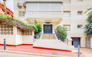 Piso  Avenida mar y sol. Bonito apartamento en benalmadena frente a puerto marina