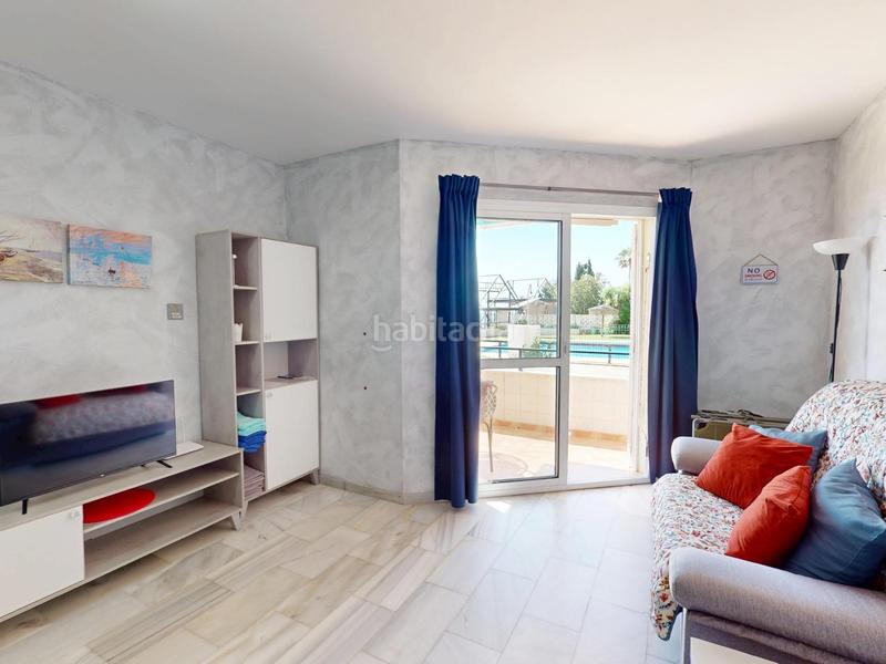 Foto 84ccd10d-d005-4777-845b-855f3624841f. Planta baja piso en rentabilidad con vistas al mar y piscina en la cala , torrenueva en Mijas