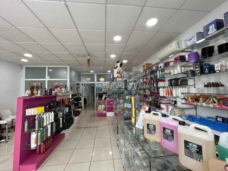 Foto f9dd3464-d60d-418a-bd5f-a4df428936a8. Locale commerciale in El Bajondillo Torremolinos