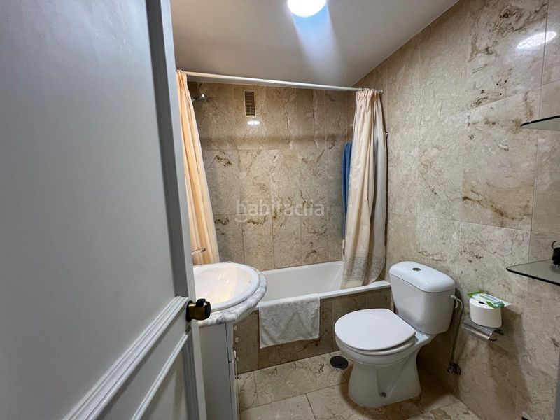 Foto 1e96433b-7589-4974-8c35-6d0a51124c23. Pis amb calefacció aparcament piscina a Nueva Andalucía centro Marbella