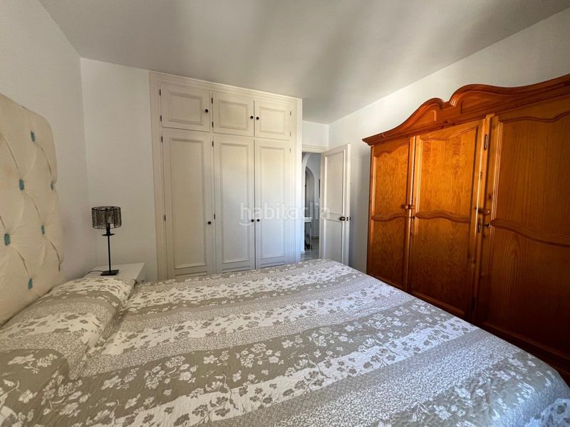 Foto 20b72eec-e38d-4eb1-8d8b-f3f4ad0f7085. Pis amb calefacció aparcament piscina a Nueva Andalucía centro Marbella