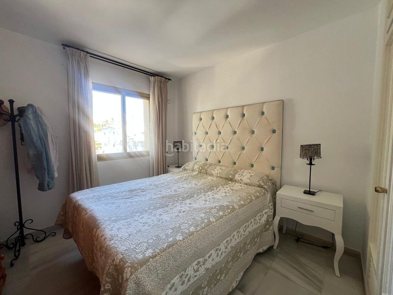 Foto 3ea80437-7afa-4fd2-ada1-855e2e3f3944. Pis amb calefacció aparcament piscina a Nueva Andalucía centro Marbella