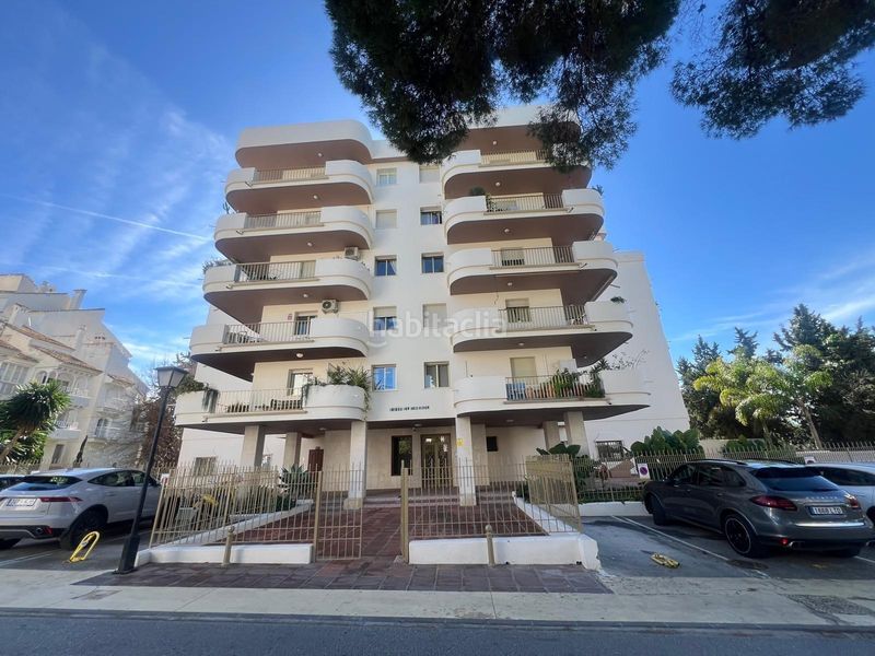 Foto 4bafa2e9-4eb1-4c4c-9daa-28be68bf67aa. Pis amb calefacció aparcament piscina a Nueva Andalucía centro Marbella