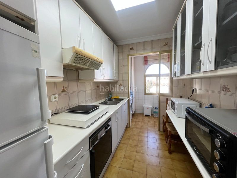 Foto c36a6db9-7dff-4191-83c8-a9f075ddc901. Pis amb calefacció aparcament piscina a Nueva Andalucía centro Marbella