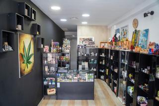 Location Local commercial à Solymar. Traspaso franquicia de herbolario exclusivo en puerto marina, be