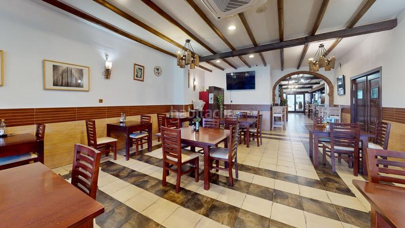 Foto 8e8ce10b-872d-454f-a15b-5519755d8f36. Alquiler local comercial traspaso restaurante . oportunidad!! en Benalmádena