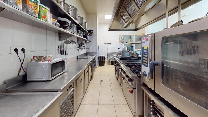 Foto cf04e2fd-f615-470a-80e8-c7ac59e925cc. Alquiler local comercial traspaso restaurante . oportunidad!! en Benalmádena