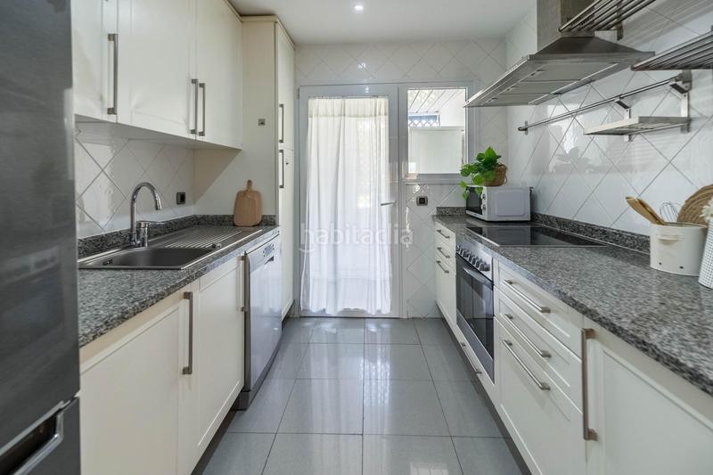 Foto 0f86e318-8653-47de-8532-723b0e70aa72. Apartamento magnífico piso de 3 dormitorios con terraza privada en nageles en Marbella