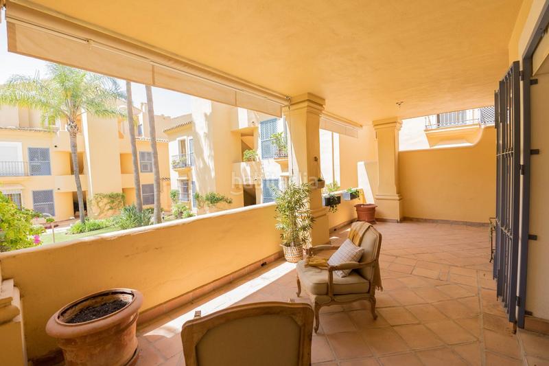 Foto 5b9d8df1-0d33-45bb-a968-f70d74a9da70. Apartamento magnífico piso de 3 dormitorios con terraza privada en nageles en Marbella