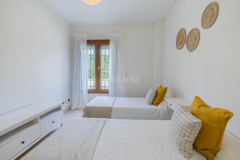 Foto d5eed57c-b4c2-49b4-8262-89c5f2f8212a. Apartamento magnífico piso de 3 dormitorios con terraza privada en nageles en Marbella