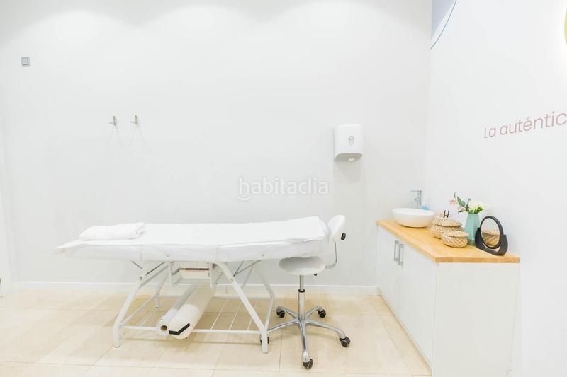 Foto ebe66be4-36f0-486f-8a68-26148a129132. Lloguer local comercial a Las Cañadas Mijas