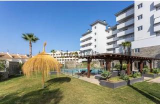 Apartament a Castillo Sohail - Myramar. Lujoso apartamento con terrazas, piscinas y dos garajes en urban