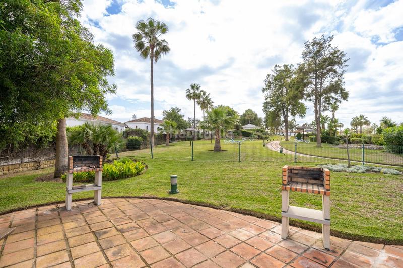 Foto 66be9e21-4873-4e6d-ad59-c417f3e7a238. Apartamento  con vistas al mar en La Duquesa en Manilva