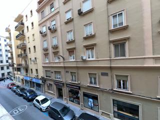 Apartment in Ensanche Centro - Puerto. Espacioso piso para reformar en pleno soho centro de málaga