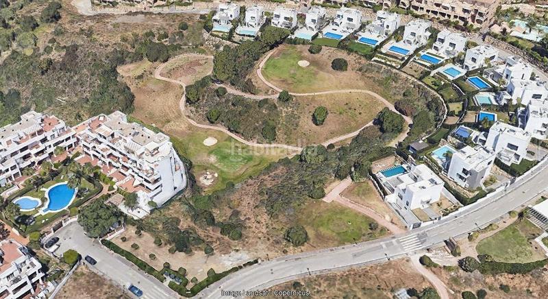 Foto 67dce242-a877-4b76-8ef6-f8f8a069182f. Residential plot in La Concha - Resina Golf Estepona