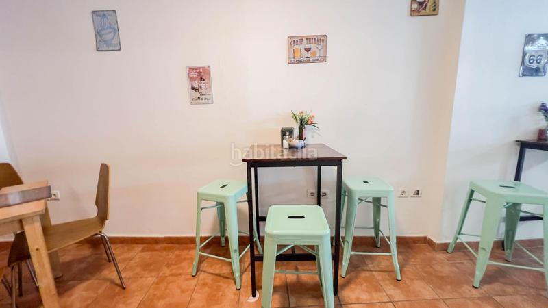 Foto aae4c72a-68de-4896-a08d-ed7f484c3467. Alquiler local comercial traspaso de barcafetería en Manilva