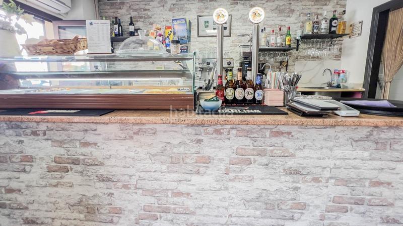 Foto 105c62f2-a374-4ac8-a0be-bf6189c75411. Alquiler local comercial traspaso de barcafetería en San Luis de Sabinillas en Manilva