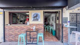 Pas-de-porte Local commercial à San Luis de Sabinillas. Traspaso de barcafetería en san luis de sabinillas