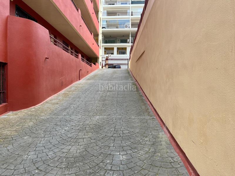 Foto 23687080-5454-4b07-b22f-ac9217a63c5d. Autoparkplatz in Solymar Benalmádena