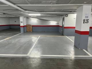 Aparcament cotxe a Solymar. Plaza de parking zona puerto deportivo benalmádena