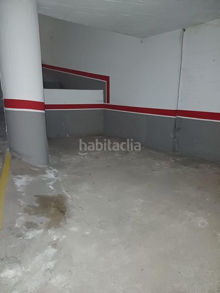 Foto 2065a623-d459-41d0-a111-b02a013b31e5. Aparcament cotxe a El Bajondillo Torremolinos