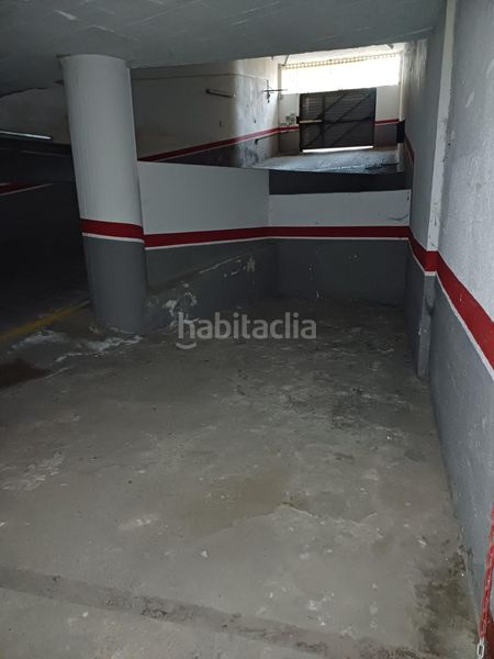 Foto 4a0c7711-e31d-47e2-9106-80de6d0643a8. Aparcament cotxe a El Bajondillo Torremolinos