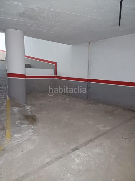 Foto a2def23c-99ab-453b-9fb1-d79342cb71ae. Aparcament cotxe a El Bajondillo Torremolinos